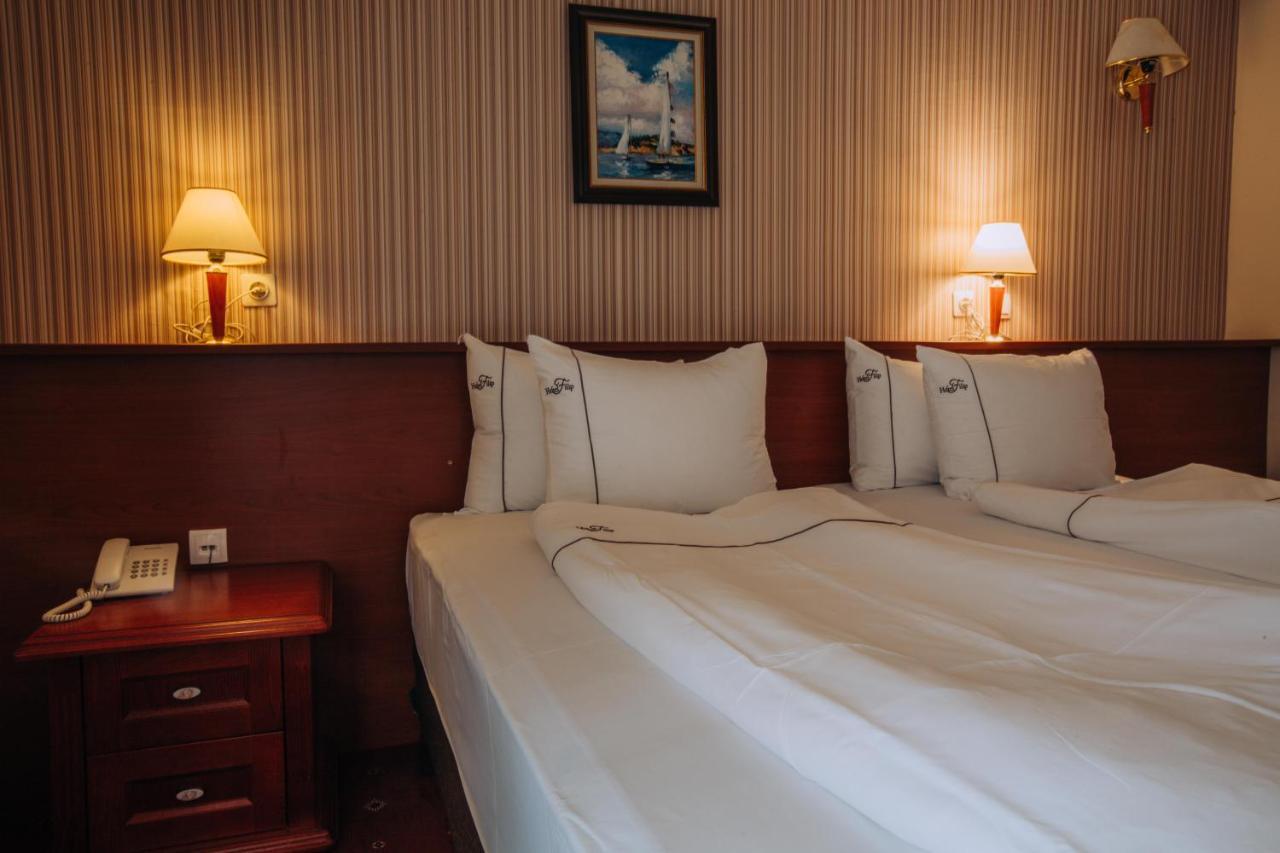 Hotel Filip Охрид Екстер'єр фото
